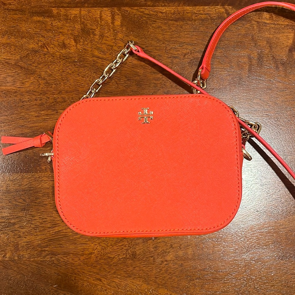 Tory Burch Emerson Logo Chain Crossbody